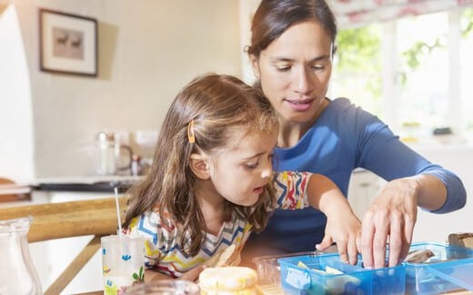 parent-organising-child-web